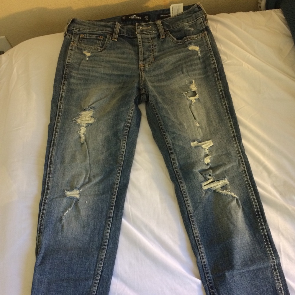 **Hollister boyfriend jeans **
